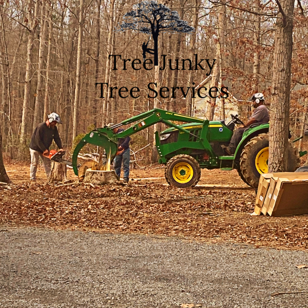 Tree Junky Tree Services Logo