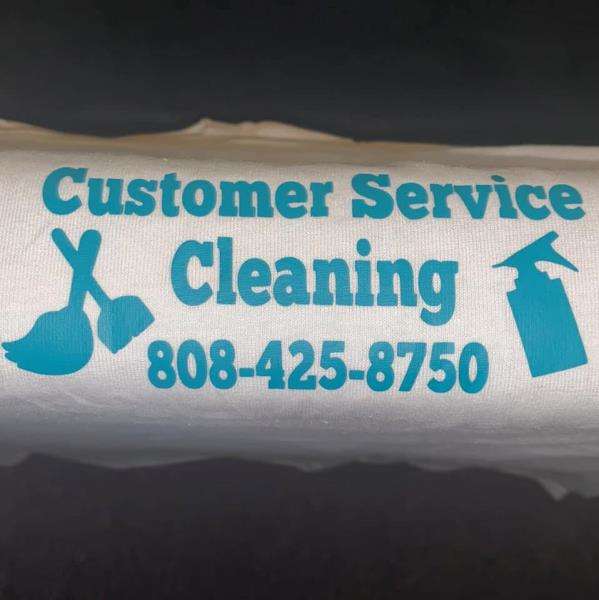 Customer Service Cleaning LLC Logo