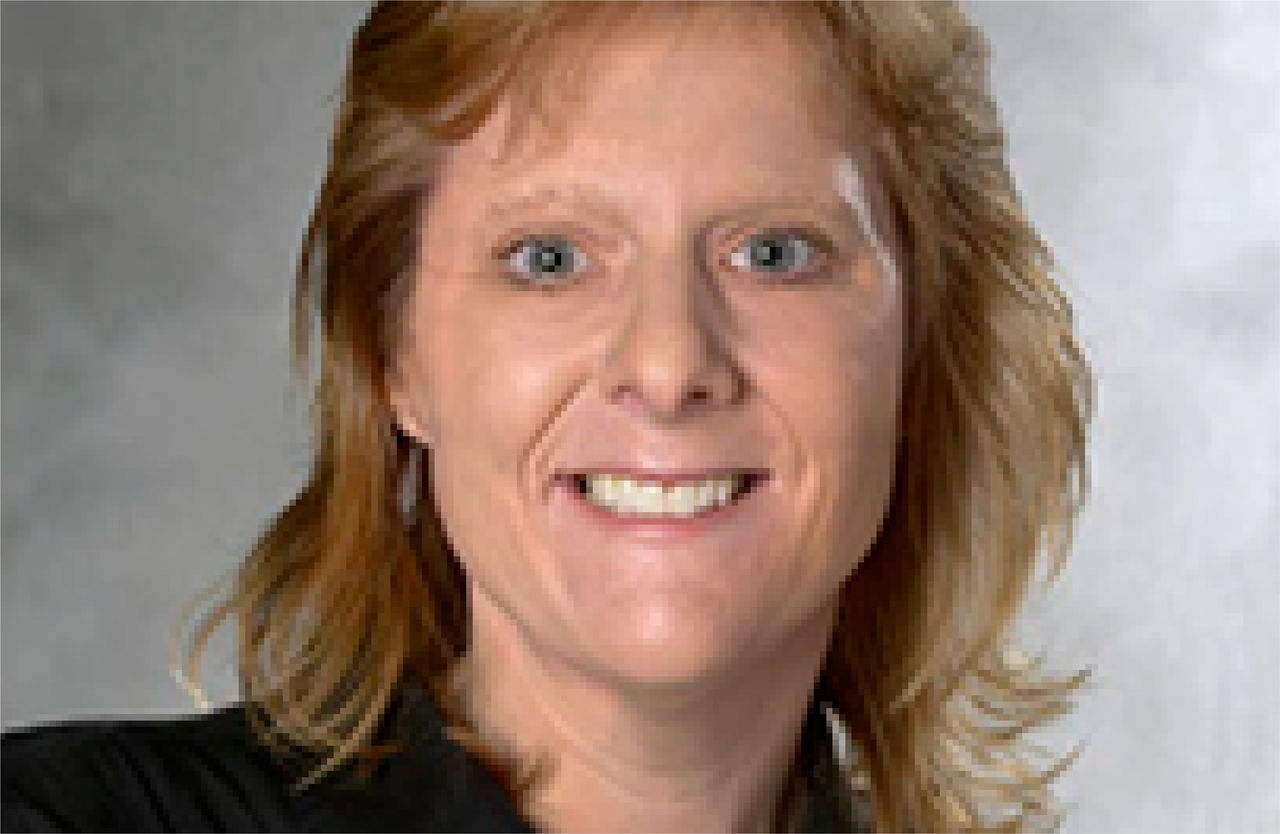 Lori Oelhafen Headshot