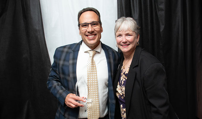 Picture of Better Business Bureau CEO Lynn Conner and Torch Award Winner Renew Financial