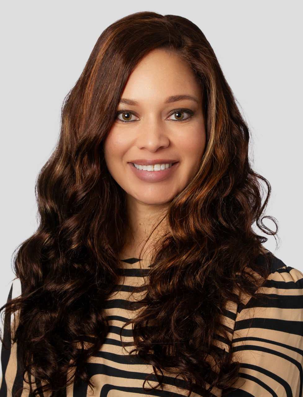 Donnica Hawes-Saunders headshot 