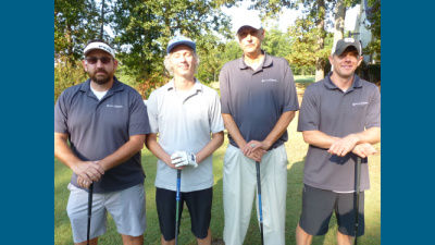 players ready to tee off am 12