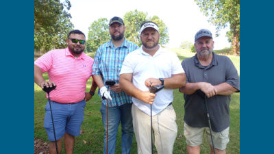 players ready to tee off am 5