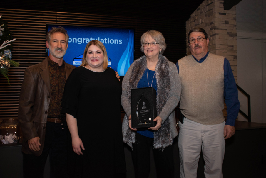 SRI Energy staff winning award