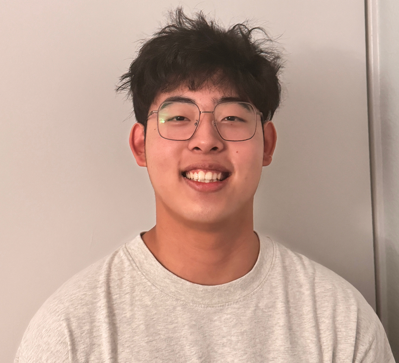 hanquing liu headshot